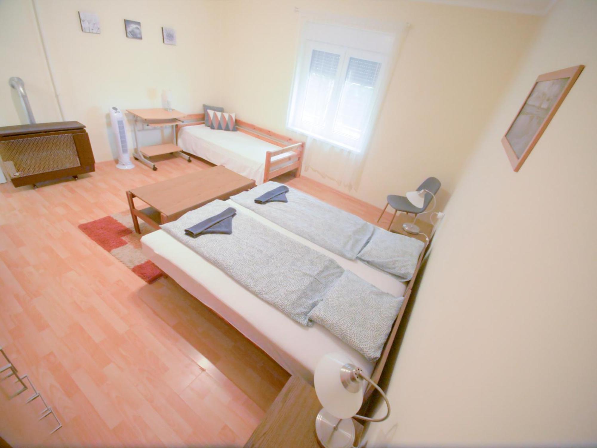 Estike Apartamento Balatonlelle Exterior foto